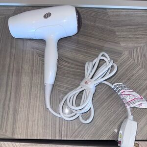 T3 Compact White Travel Hair Dryer